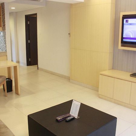 Quest Hotel Kuta By Aston Exterior photo