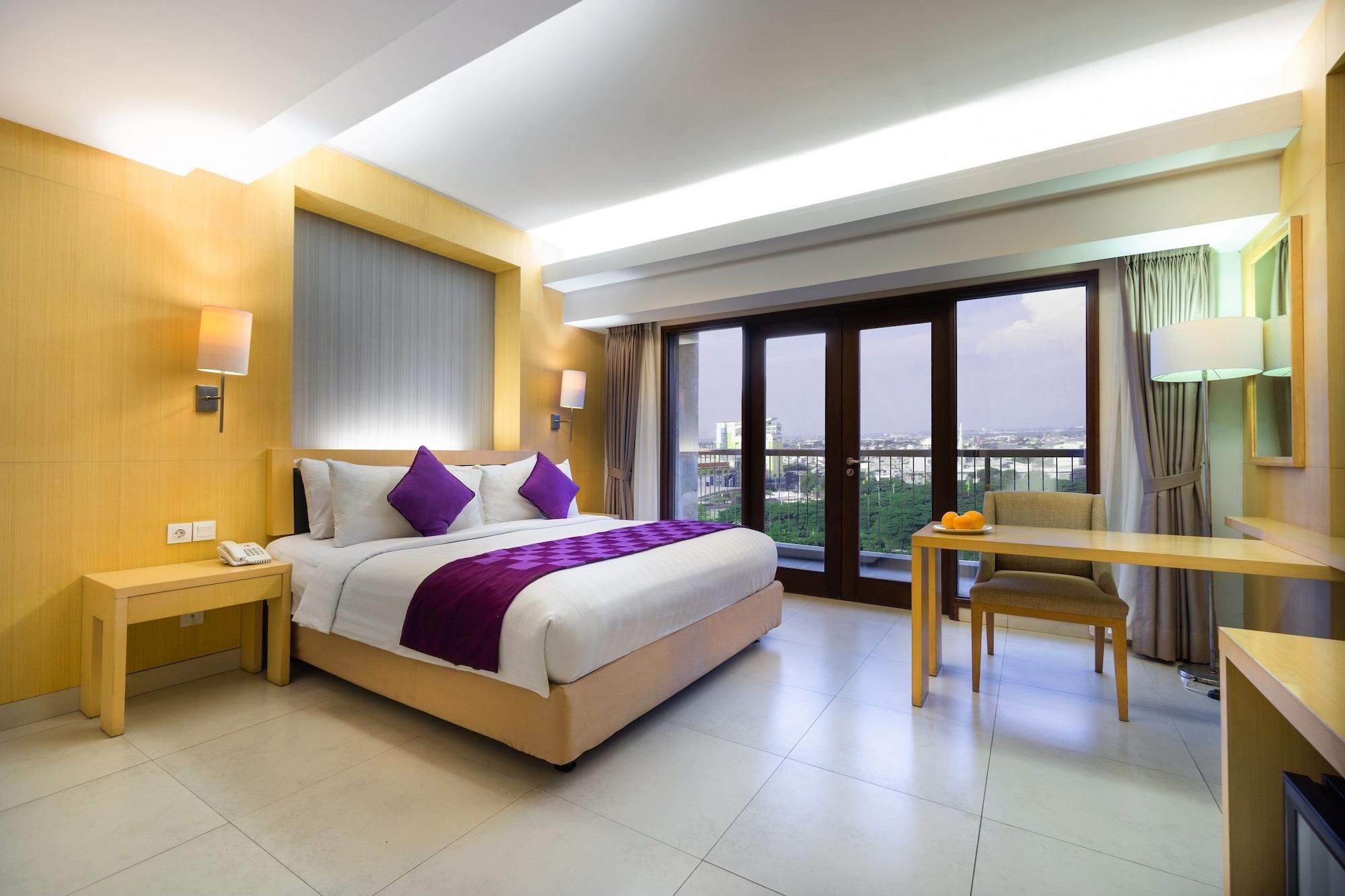 Quest Hotel Kuta By Aston Exterior photo