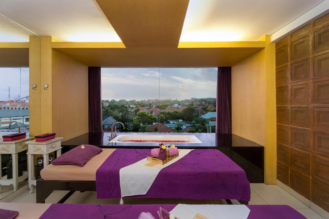 Quest Hotel Kuta By Aston Exterior photo